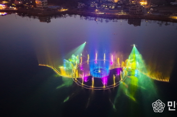 안성시, 칠곡호수공원 개장 ‘노을과 음악분수 대 향연’