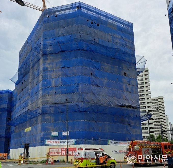 공사장 붕괴 건물 전경